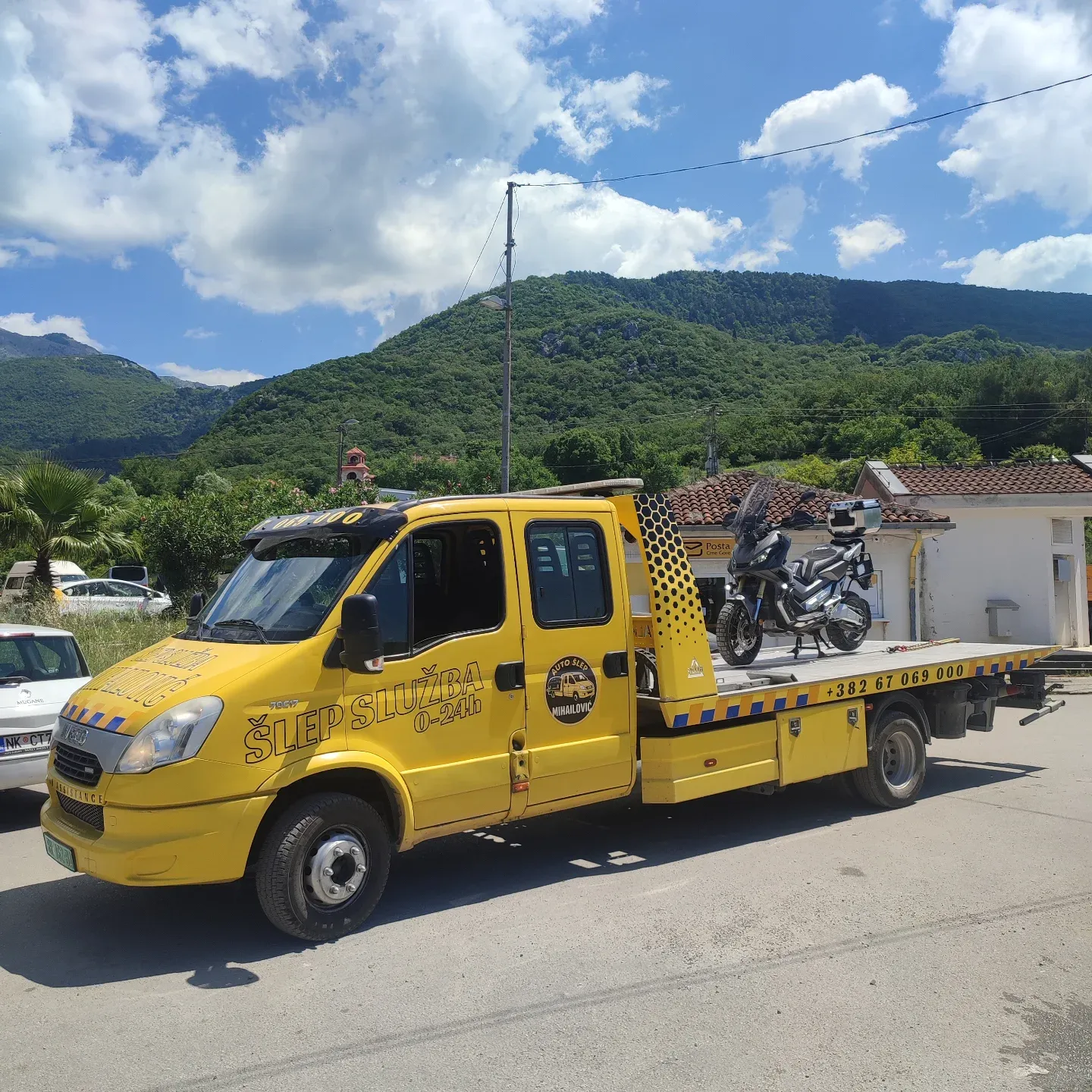 Šlepanje motocikala